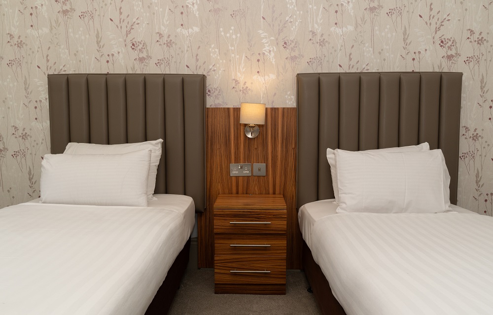 Heathrow Slough Hotel & Suites - Avida Studios-29