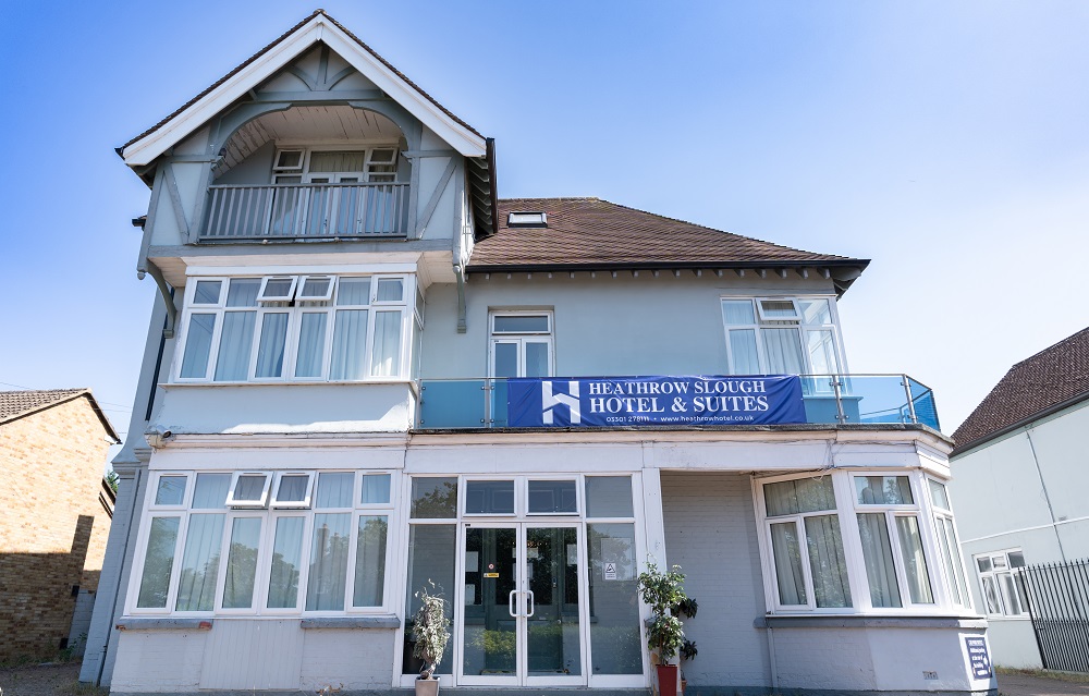 Heathrow Slough Hotel & Suites - Avida Studios-5 (3)